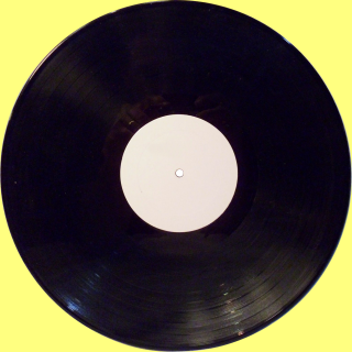 Black -White  TMQ Label
