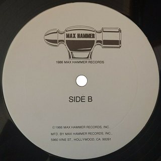 Label B /2