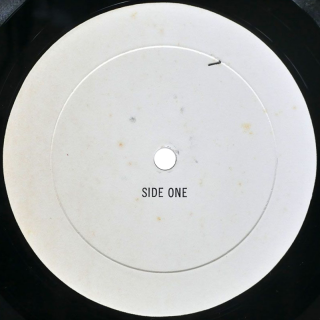Label A / 1